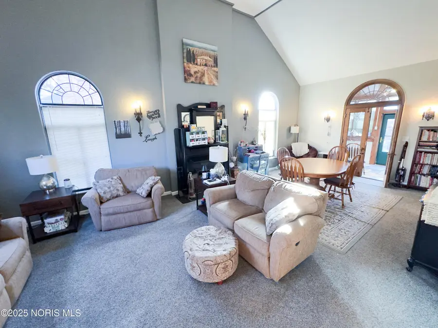2235 Meadowwood Drive, Toledo, OH 43606 - Image #2