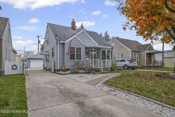 1620 Reswick Drive, Oregon, OH 43616