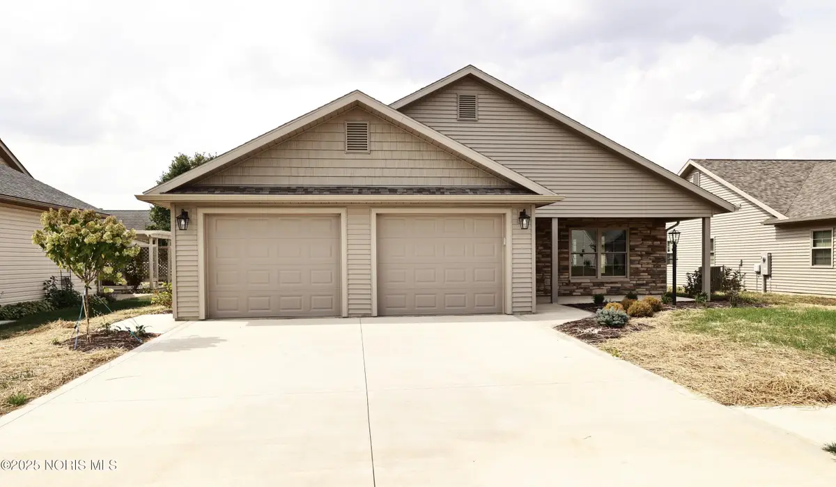 111 Kincora Drive, Bucyrus, OH 44820 - #1