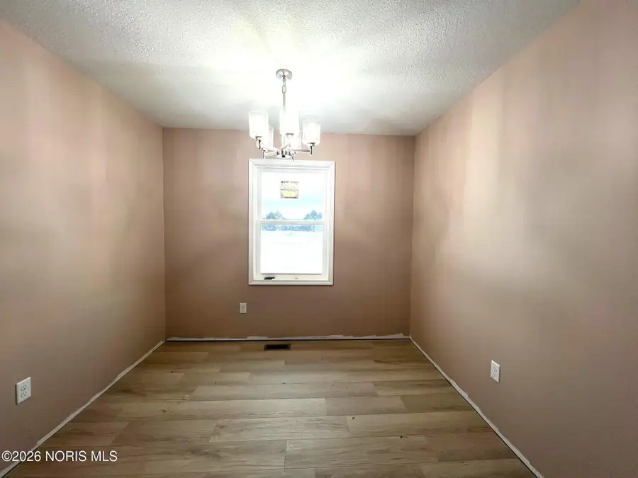 987 Greenbrier Road, Upper Sandusky, OH 43351 - #2