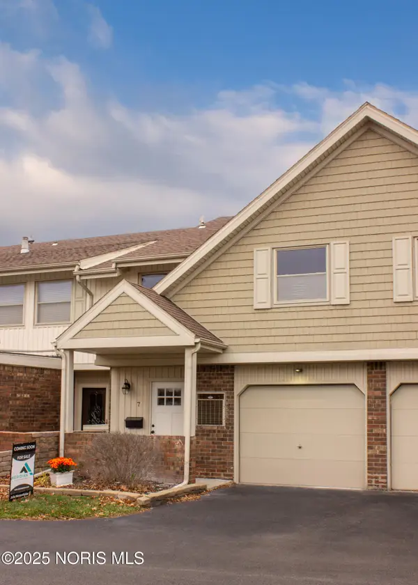 6818 Fenwyck Road, Maumee, OH 43537