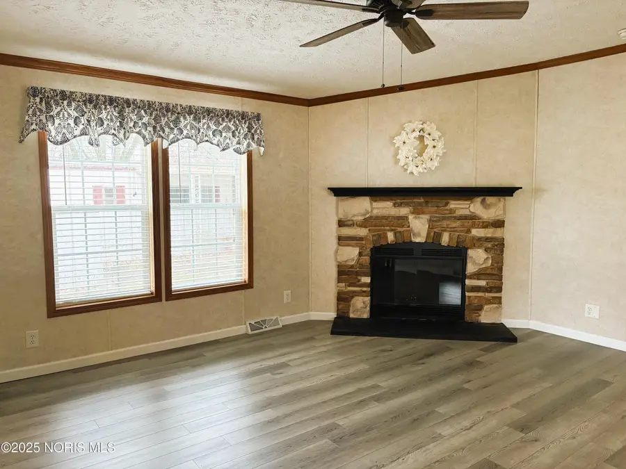 800 Woodward Avenue, Fostoria, OH 44830 - Image #3