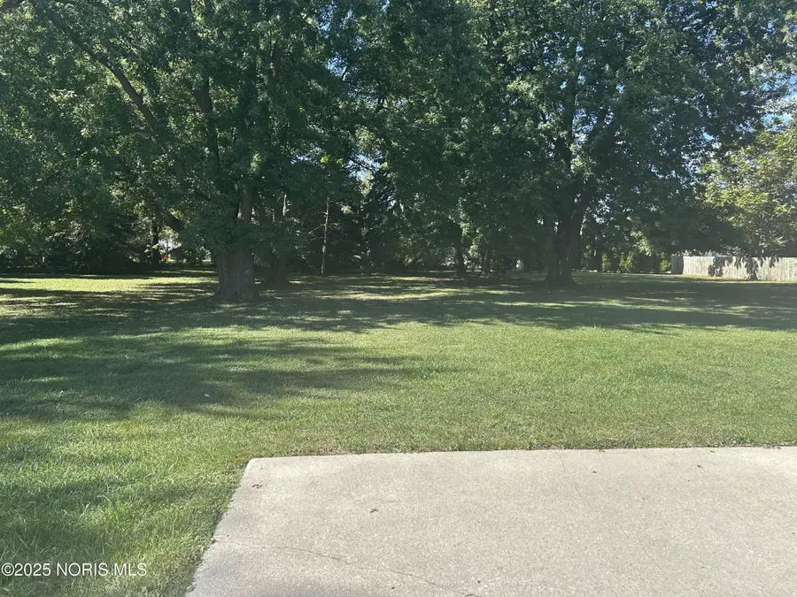 1324 Dearborn Avenue, Oregon, OH 43616 - Image #3