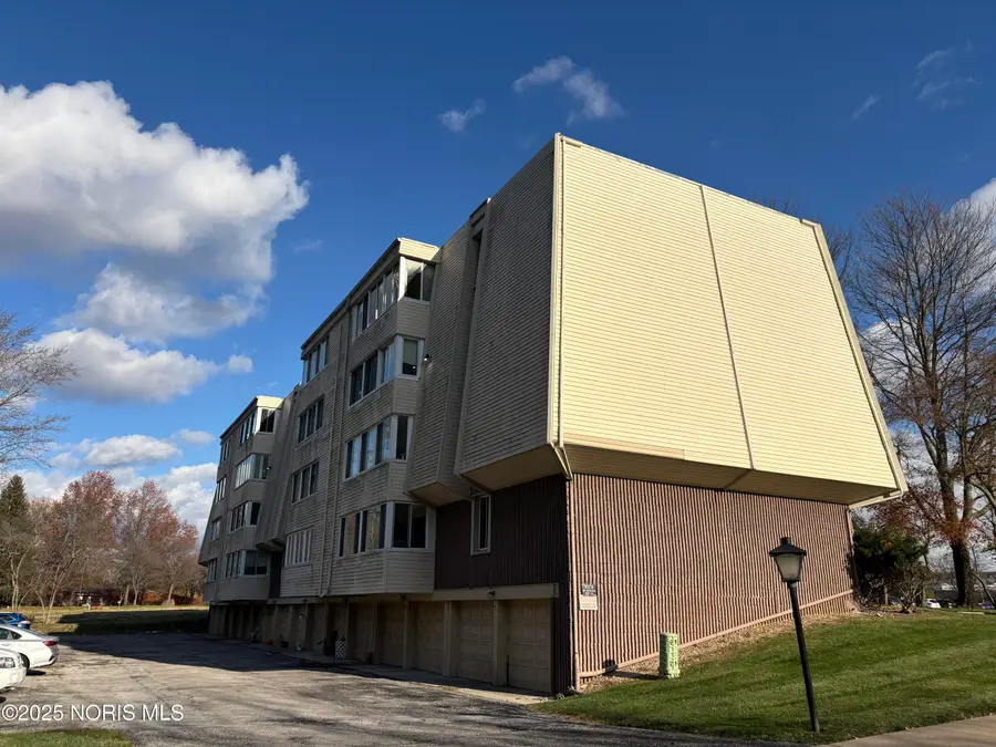 5860 Cresthaven Lane, Toledo, OH 43614 - Image #3