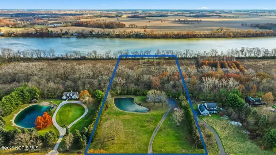 10855 S River Road, Grand Rapids, OH 43522 - Image #2