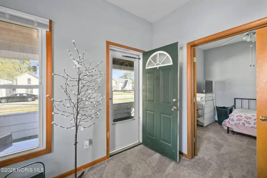 106 E Union Street, Walbridge, OH 43465 - Image #2