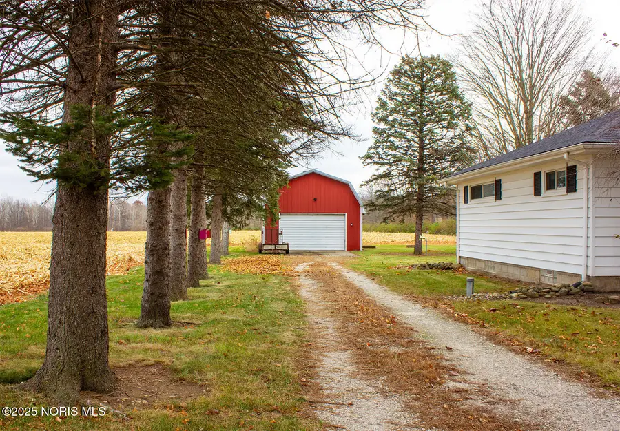 19350 Luckey Road, Pemberville, OH 43450 - Image #3