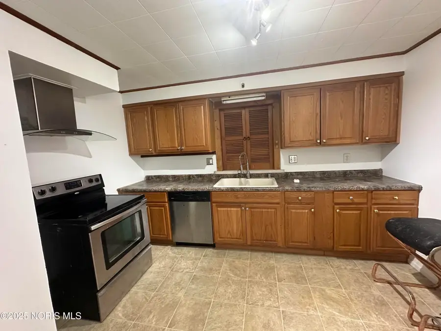 230 Ritter Avenue, Northwood, OH 43619 - #2