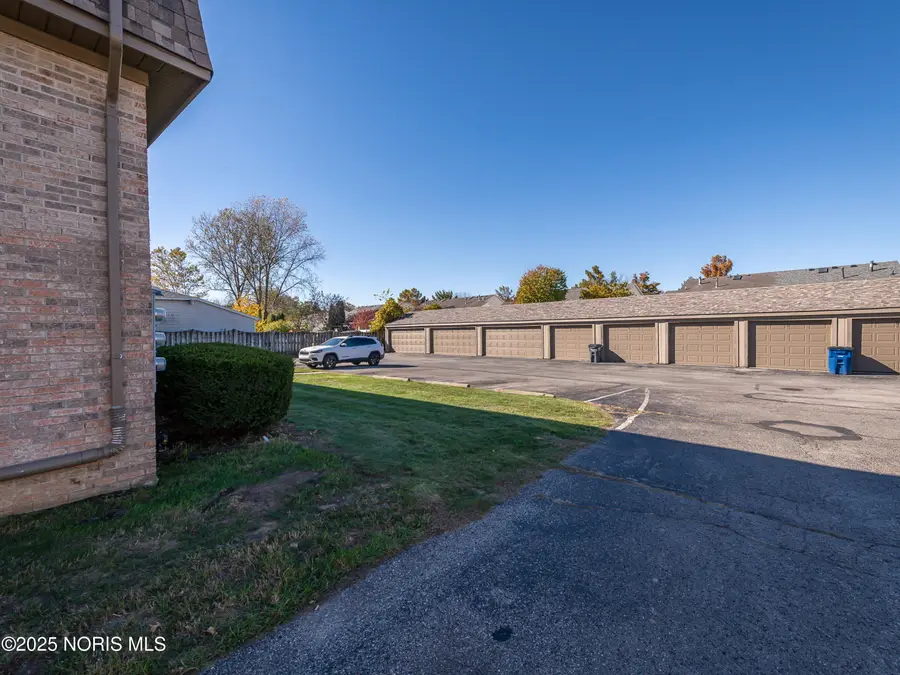 801/811 Hilltop Lane, Toledo, OH 43615 - Image #3