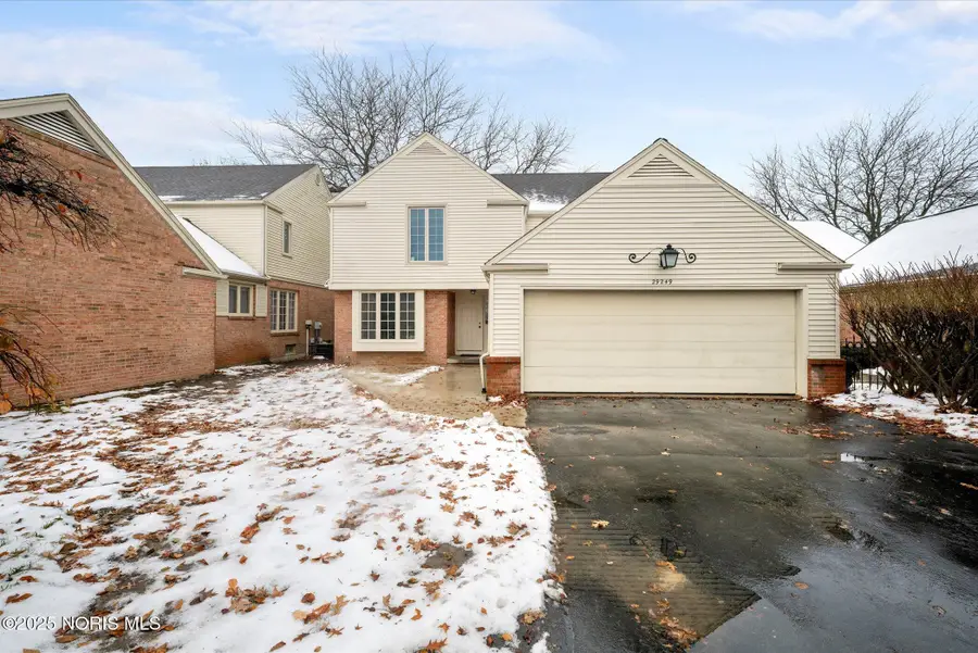 29249 Bates Road, Perrysburg, OH 43551 - Image #3