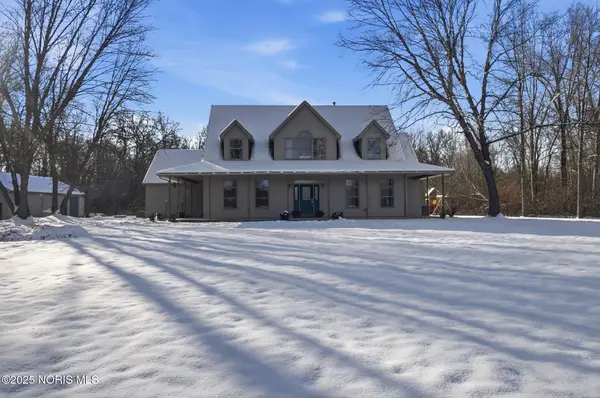 9627 Dorr Street, Holland, OH 43528