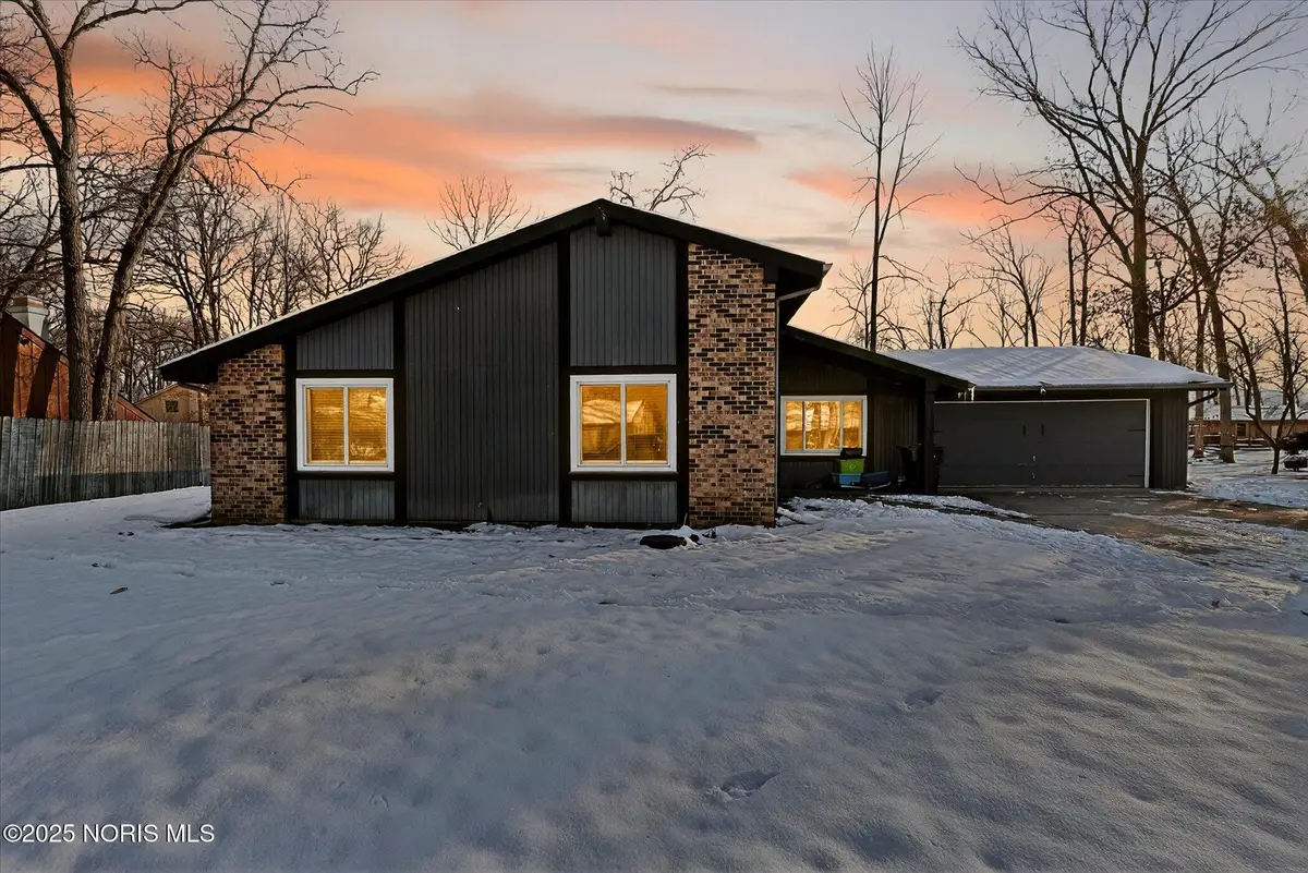 1913 Sherwood Drive, Defiance, OH 43512 - Image #1