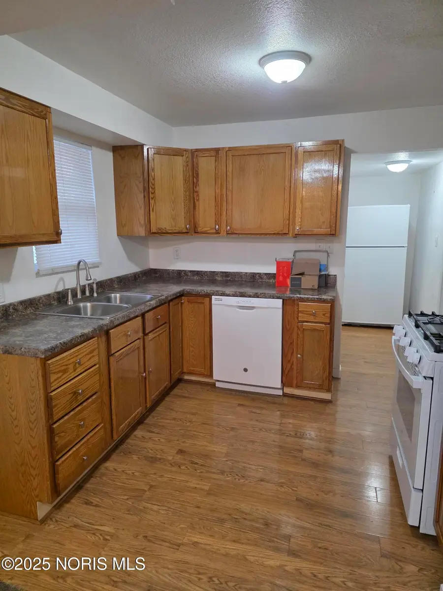 2040 Fairfax Road, Toledo, OH 43613 - Image #3