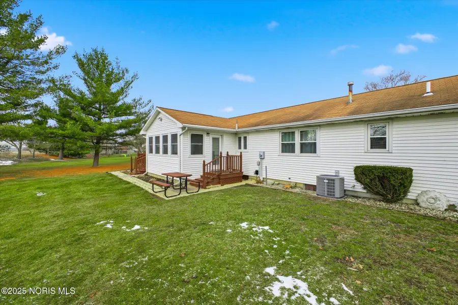 55 Christopher Drive, Fostoria, OH 44830 - Image #3