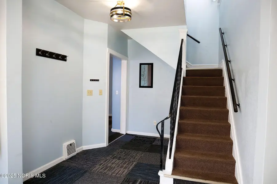 444 Raymer Boulevard, Toledo, OH 43605 - Image #3