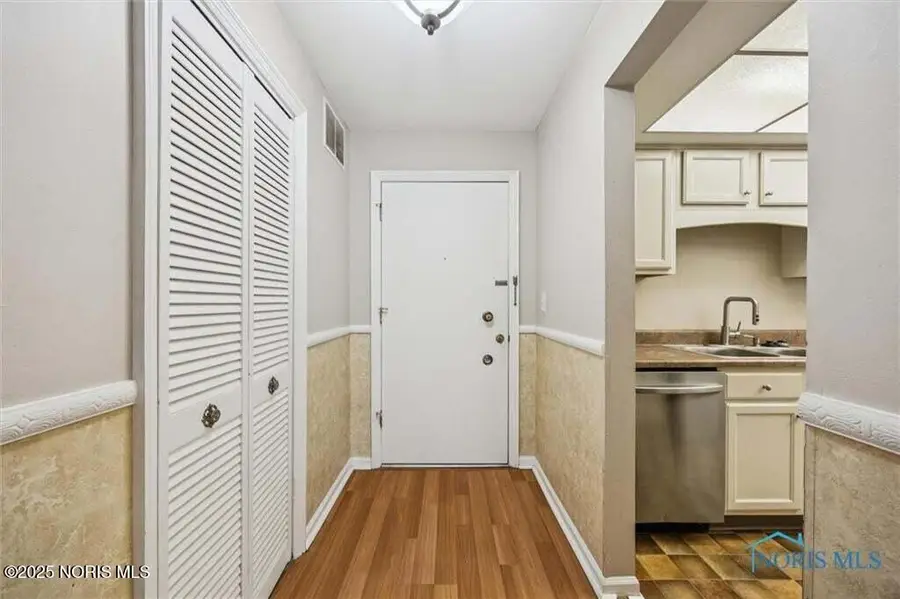 4243 W Bancroft Street, Ottawa Hills, OH 43615 - Image #3