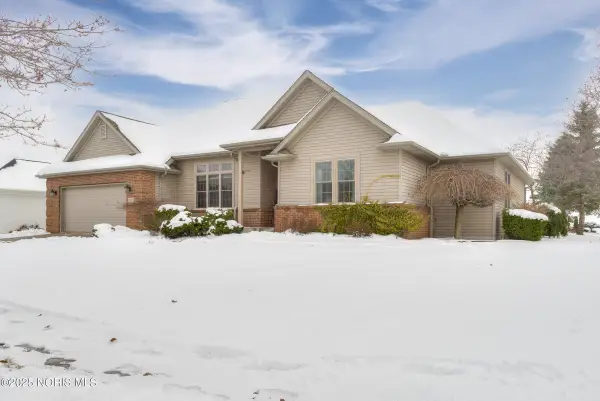 720 Parkside Drive, Wauseon, OH 43567