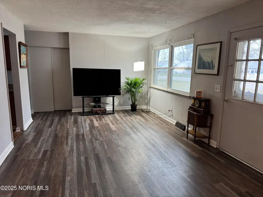 878 W Graceway Drive, Napoleon, OH 43545 - Image #2