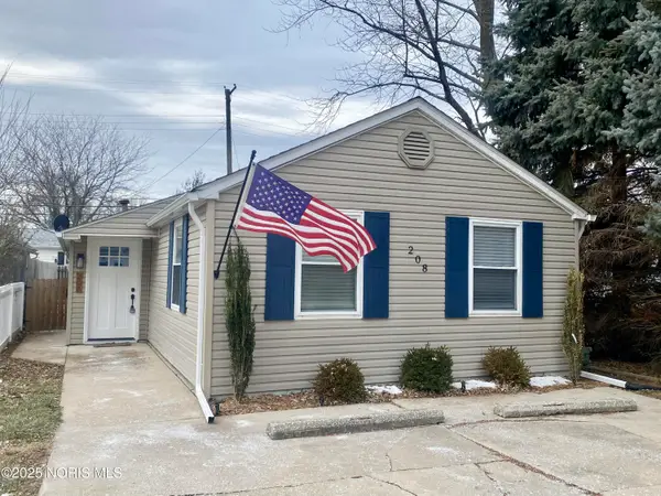 208 Gardner Avenue, Northwood, OH 43619