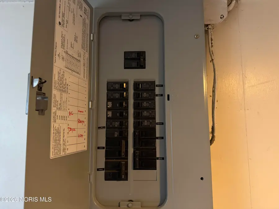 322 E Maple Street, Liberty Center, OH 43532 - Image #3