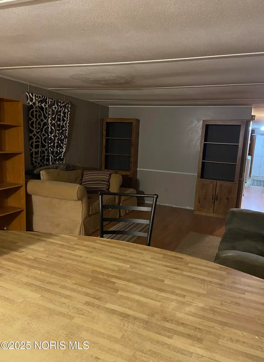 535 W Gypsy Lane Road, Bowling Green, OH 43402 - Image #2