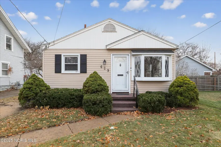 629 Pierce Street, Maumee, OH 43537 - Image #3