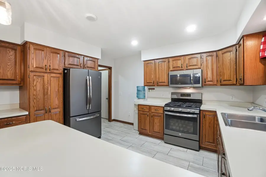 1417 Devonshire Street, Bowling Green, OH 43402 - Image #2