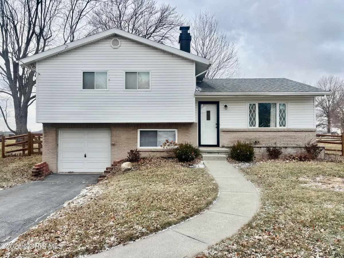 1139 N Stadium Road, Oregon, OH 43616 - Image #1