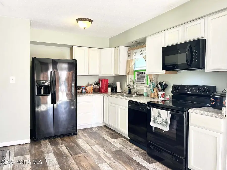 223 Cherry Street, McComb, OH 45858 - Image #2