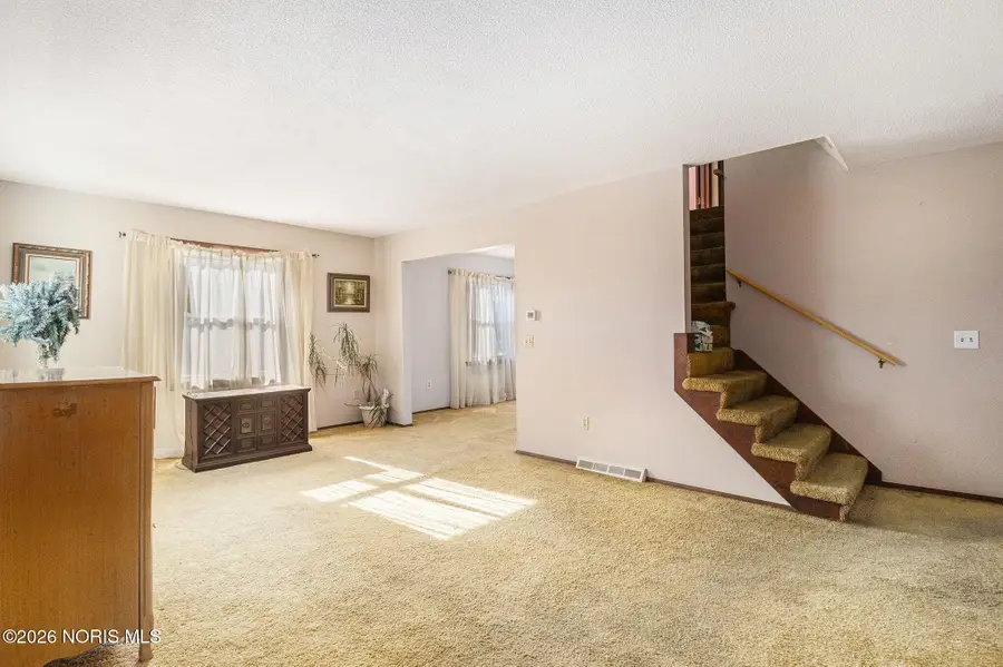 1236 Eastland Drive, Oregon, OH 43616 - #3