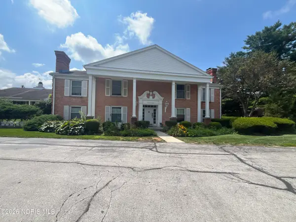 5679 Monroe Street, Sylvania, OH 43560