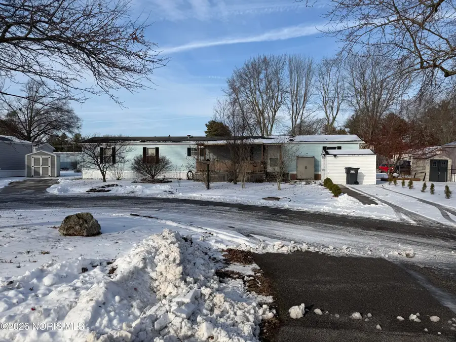 76 W Foxrun Street, Holland, OH 43528 - Image #2