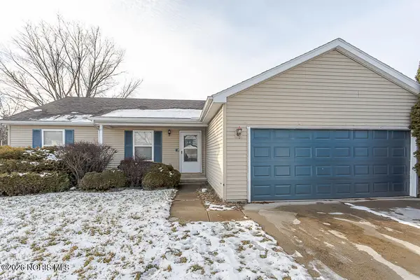 1137 Bedford Woods Drive, Toledo, OH 43615