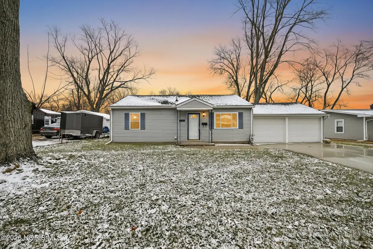 5646 Acres Road, Sylvania, OH 43560 - Image #1