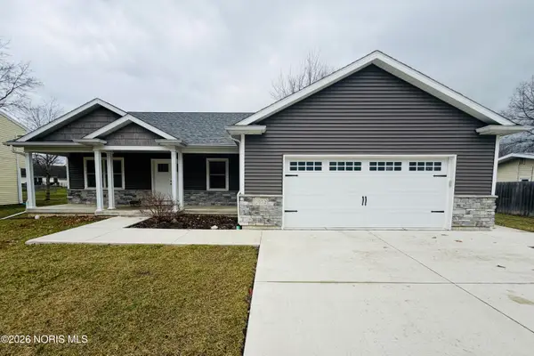 1952 Sherwood Drive, Defiance, OH 43512