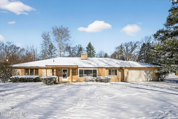 5926 Sylvan Green Road, Sylvania, OH 43560