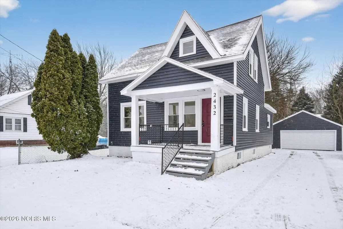 2432 Rochester Place, Northwood, OH 43619 - Image #1