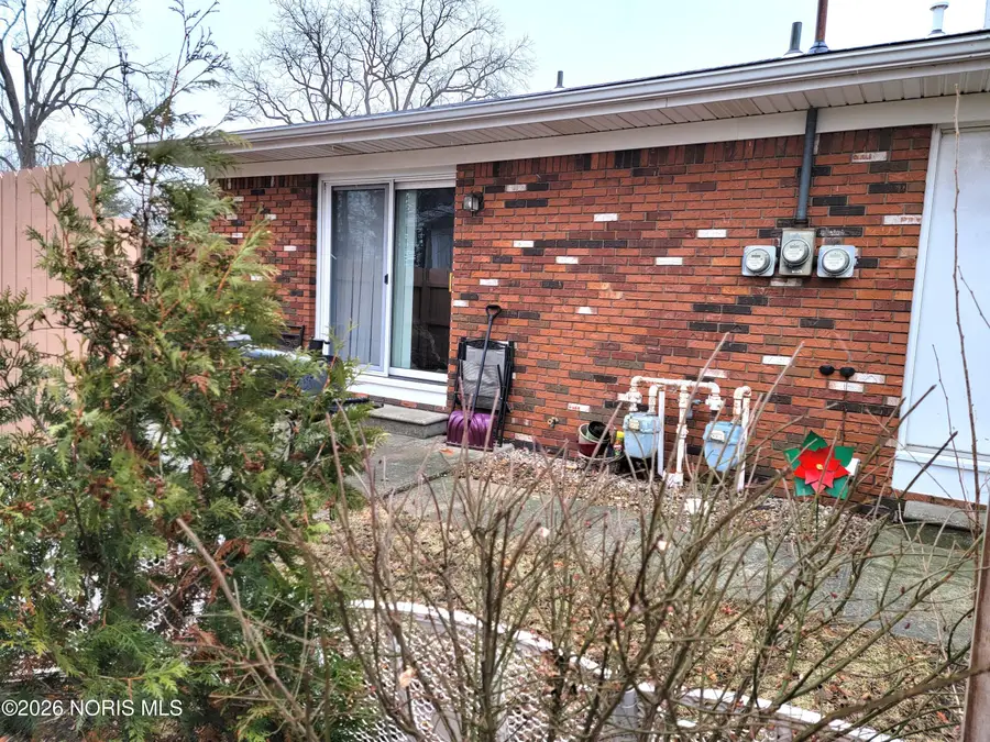 18722 Crom Street, Tontogany, OH 43565 - Image #2