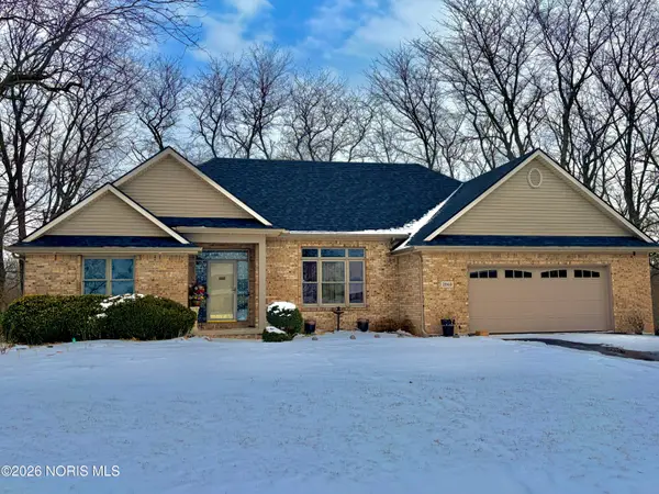 2869 S Walnut Hill Drive, Elmore, OH 43416