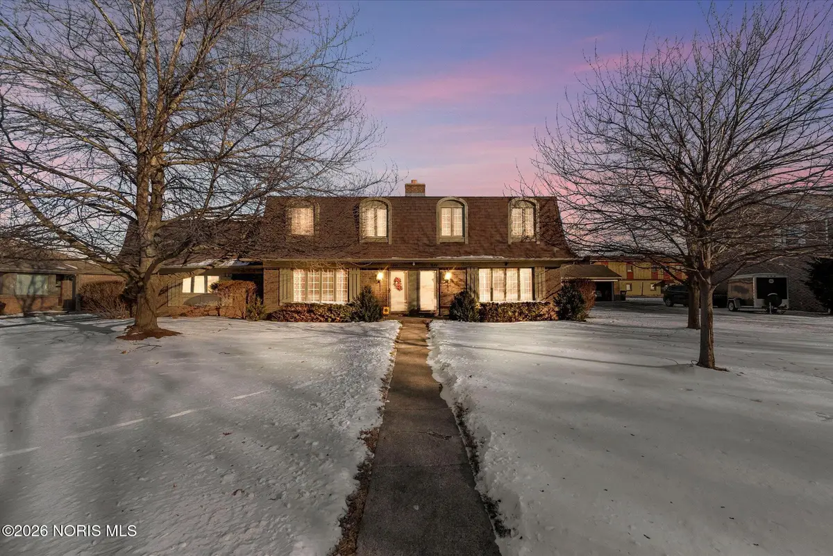 5655 Cresthaven Lane, Toledo, OH 43614 - Image #1