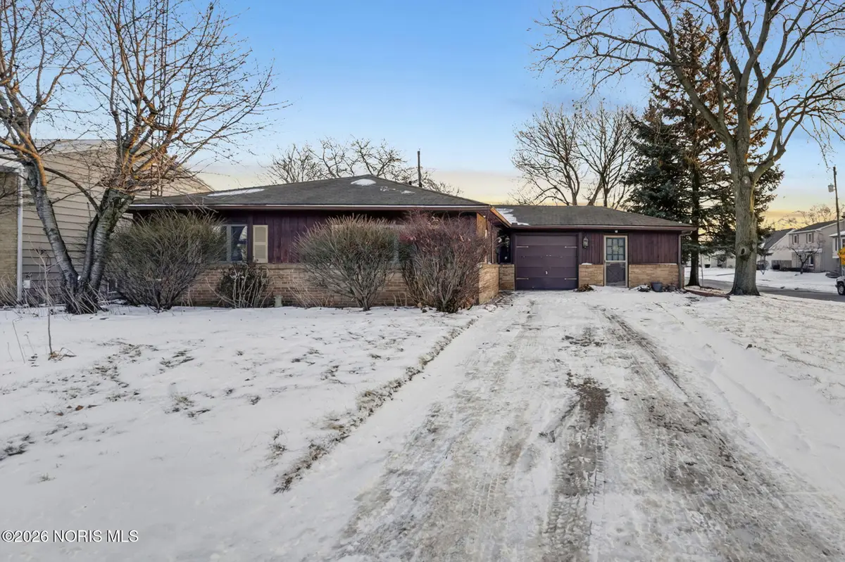 815 W Capistrano Avenue, Toledo, OH 43612 - Image #1