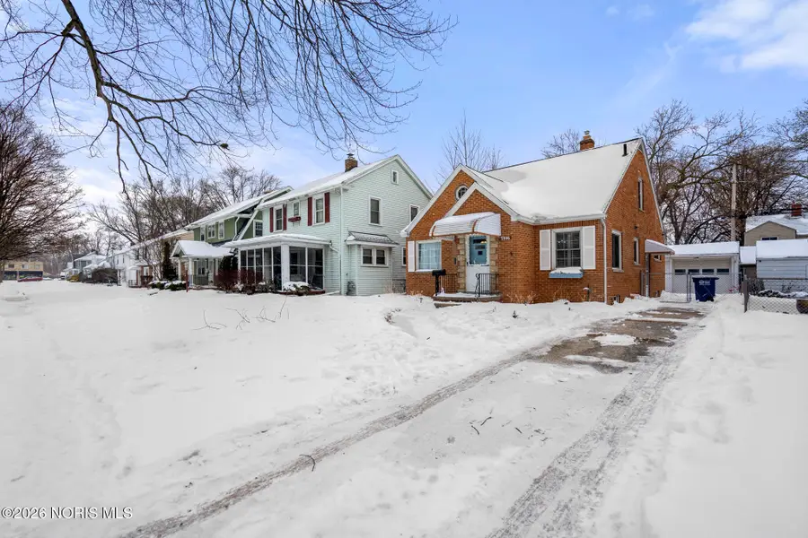 3906 Garrison Road, Toledo, OH 43613 - #2