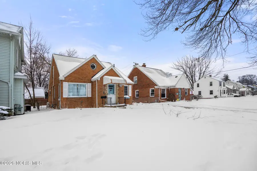 3906 Garrison Road, Toledo, OH 43613 - #3