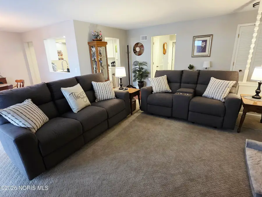 4025 Newcastle Drive, Sylvania, OH 43560 - #3