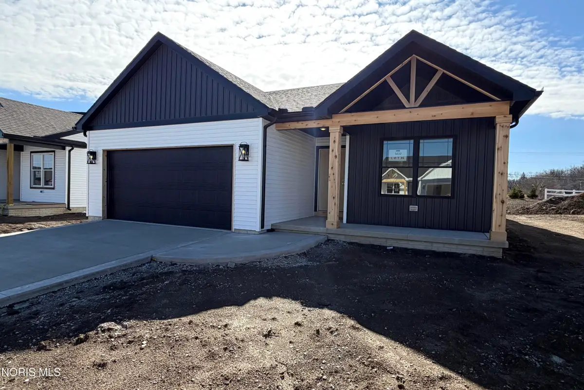 5032 Easton Drive, Oregon, OH 43616 - #1