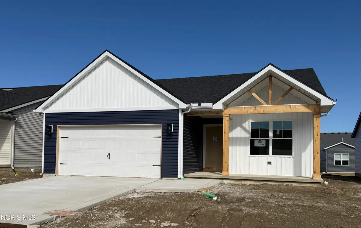 5029 Easton Drive, Oregon, OH 43616 - #1