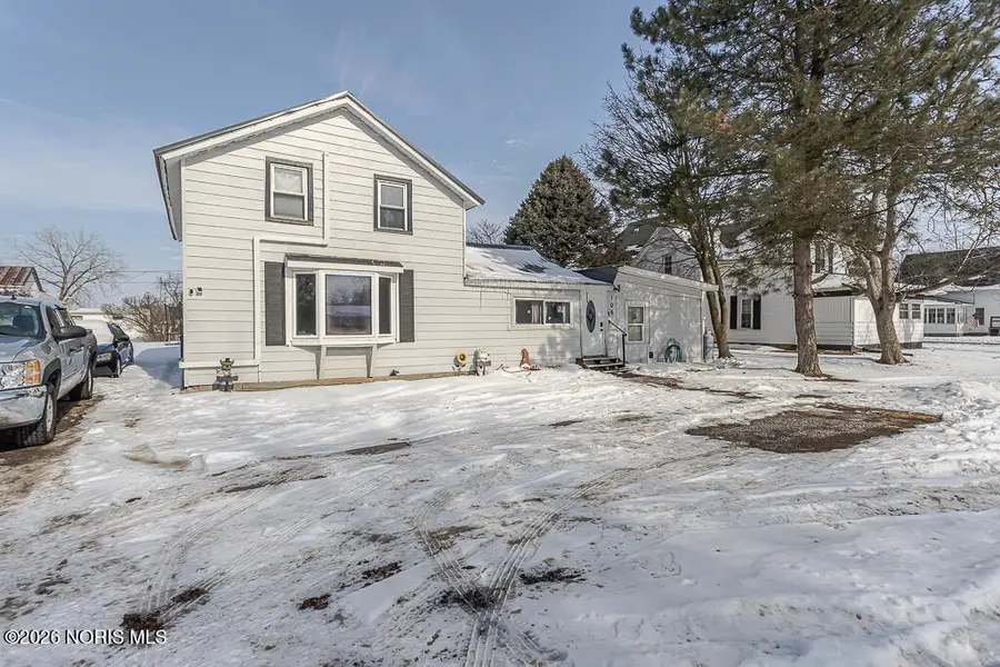 106 W Catherine Street, West Unity, OH 43570 - #2