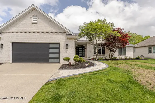 6744 W Meadows Lane, Maumee, OH 43537