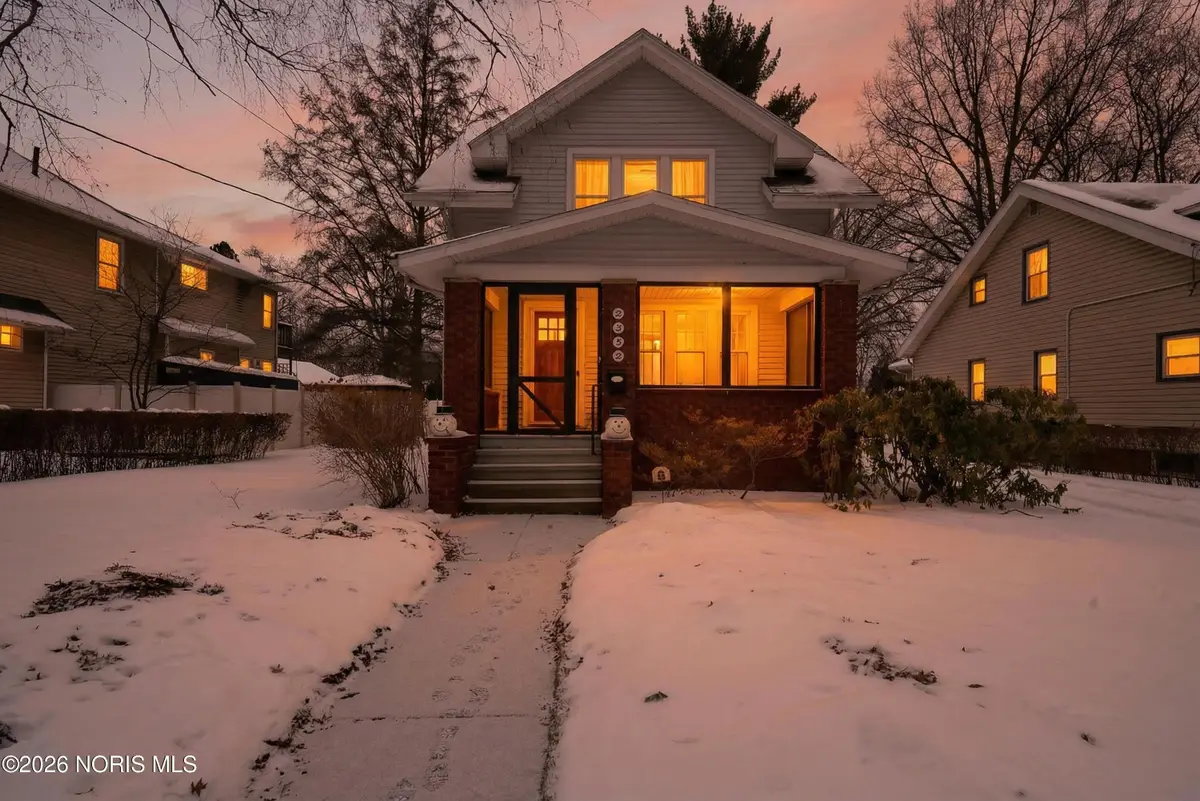 2352 Castlewood Drive, Toledo, OH 43613 - Image #1