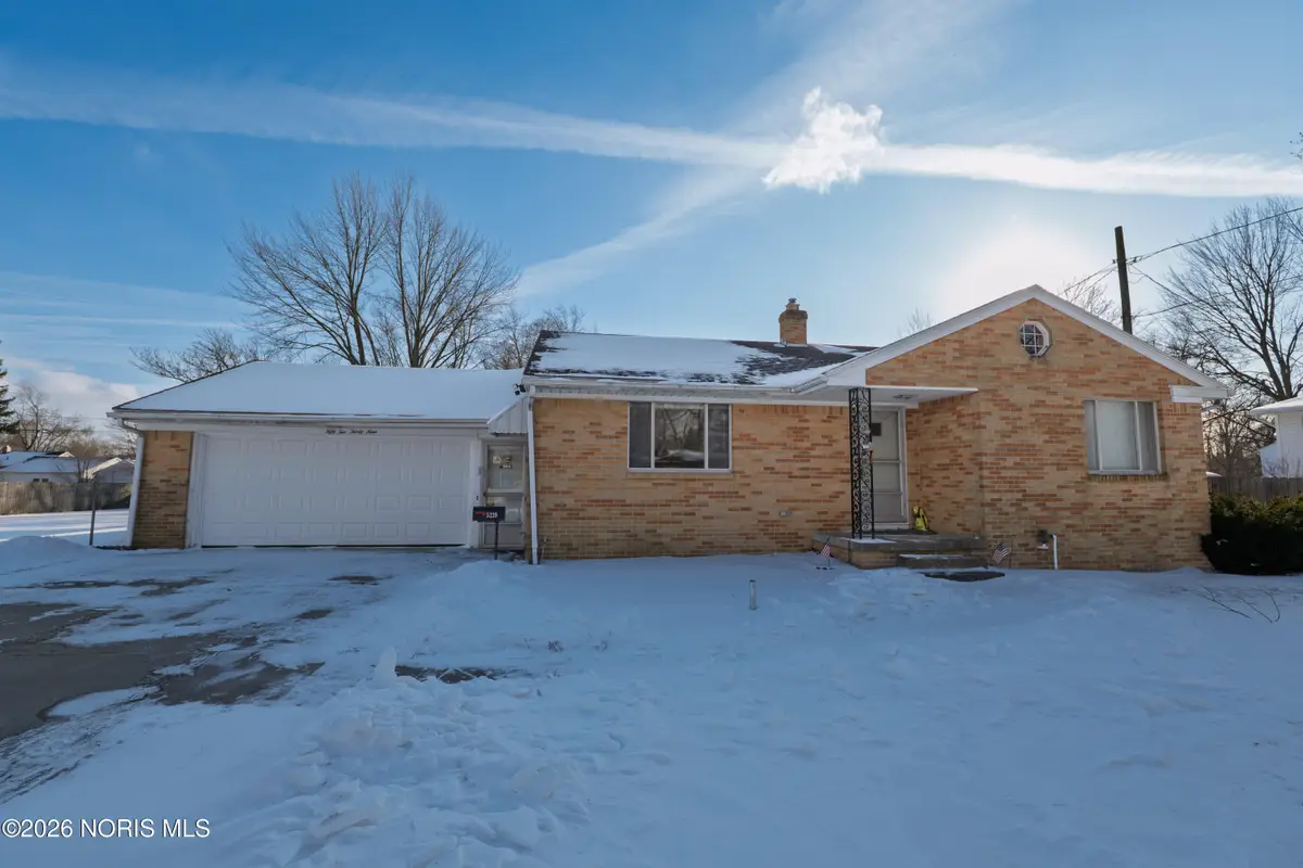 5239 Mc Gregor Lane, Sylvania, OH 43560 - #1